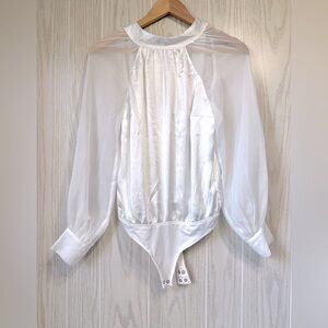 Abercrombie and Fitch White Sheer Long sleeves bodysuit Size XSP NWT